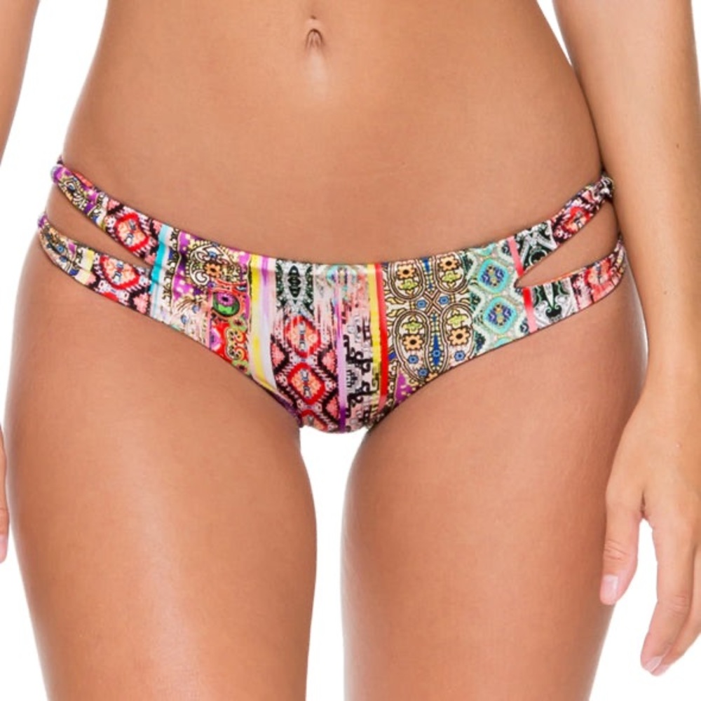 Luli Fama - MY WAY - REVERSIBLE ZIG ZAG KNOTTED CUT OUT BOTTOM